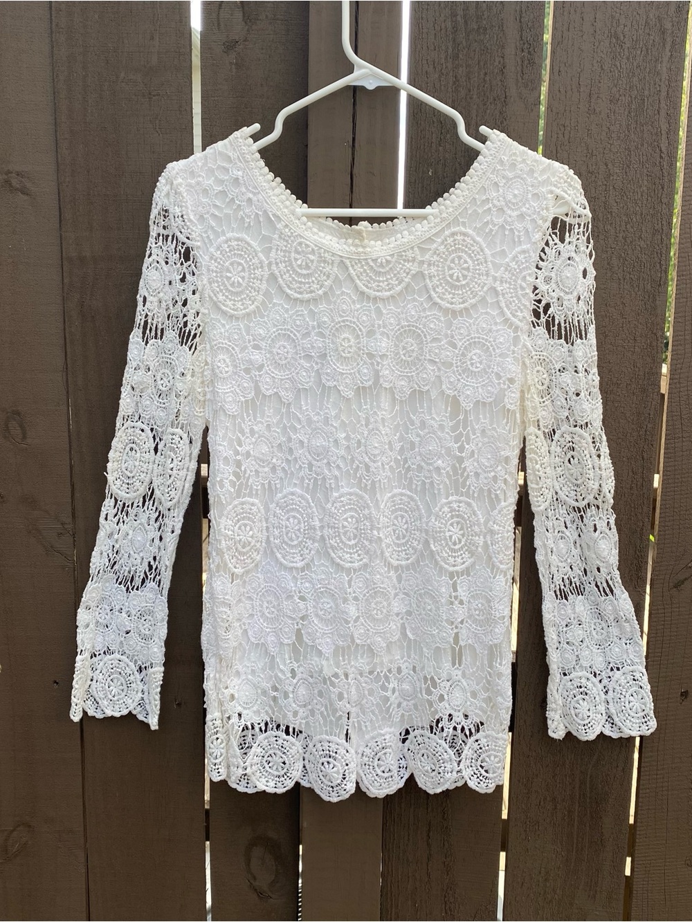 Laffaire Women's White Crochet Lace Long Sleeve Top size medium